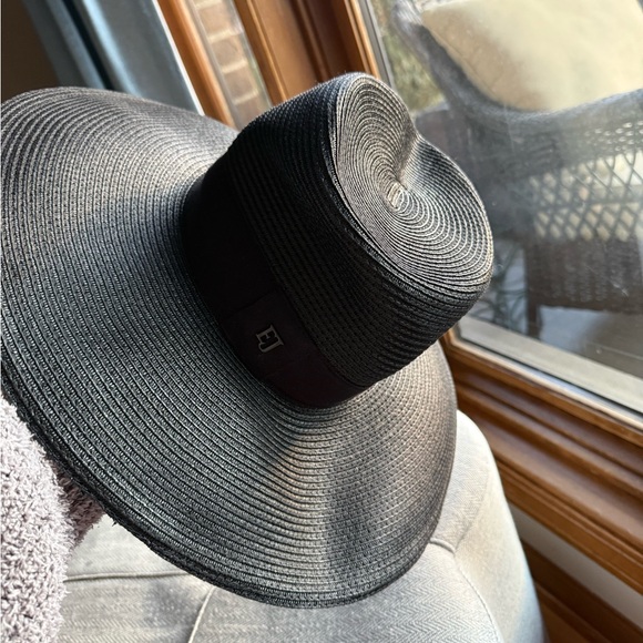 Eric Javits Daphne Broad Brim Straw Fedora - Picture 5 of 7